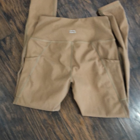 Along fit Leggings size xs - Picture 7 of 9